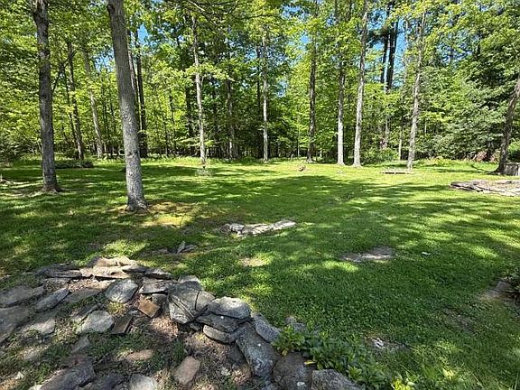 5th image of 6 Woodlawn Dr #1