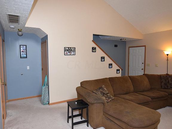 4th image of 617 Rainbow Dr