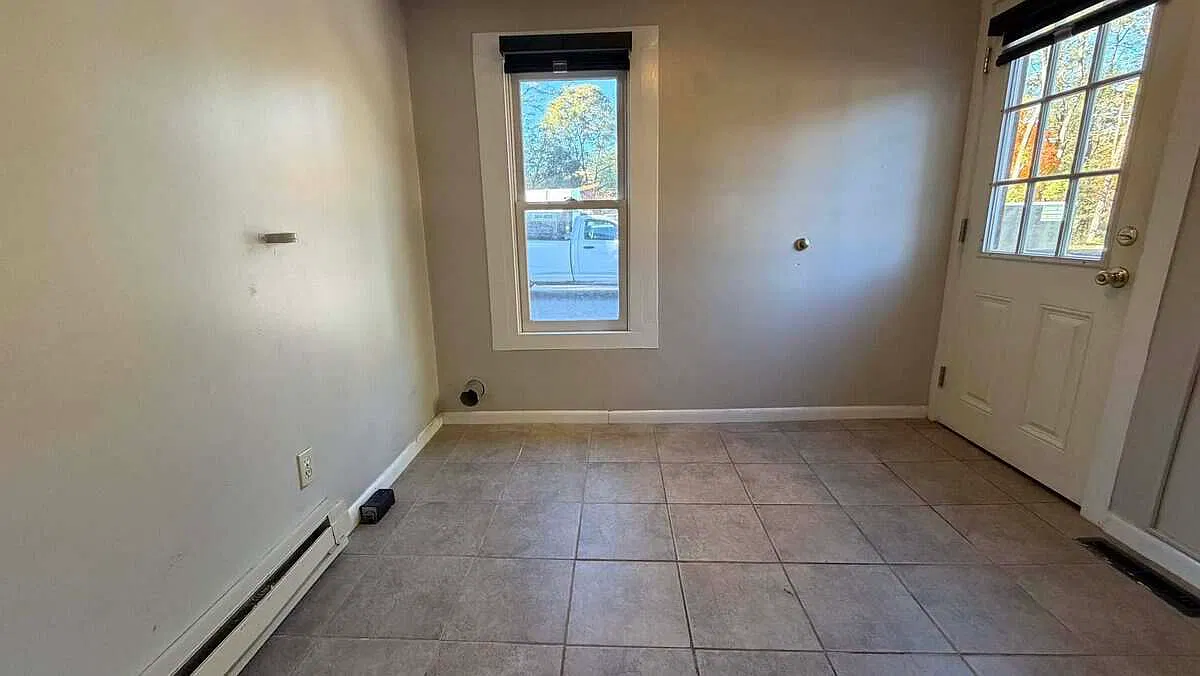 2 bed, 936 sqft, $1,800 — Photo 4