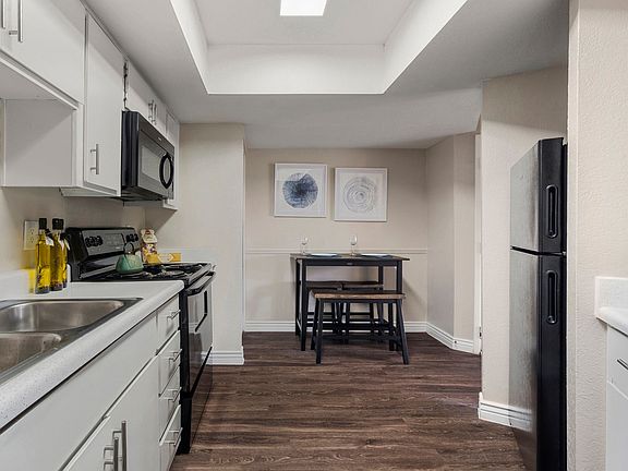 4th image of 20003 N 23rd Ave APT 269
