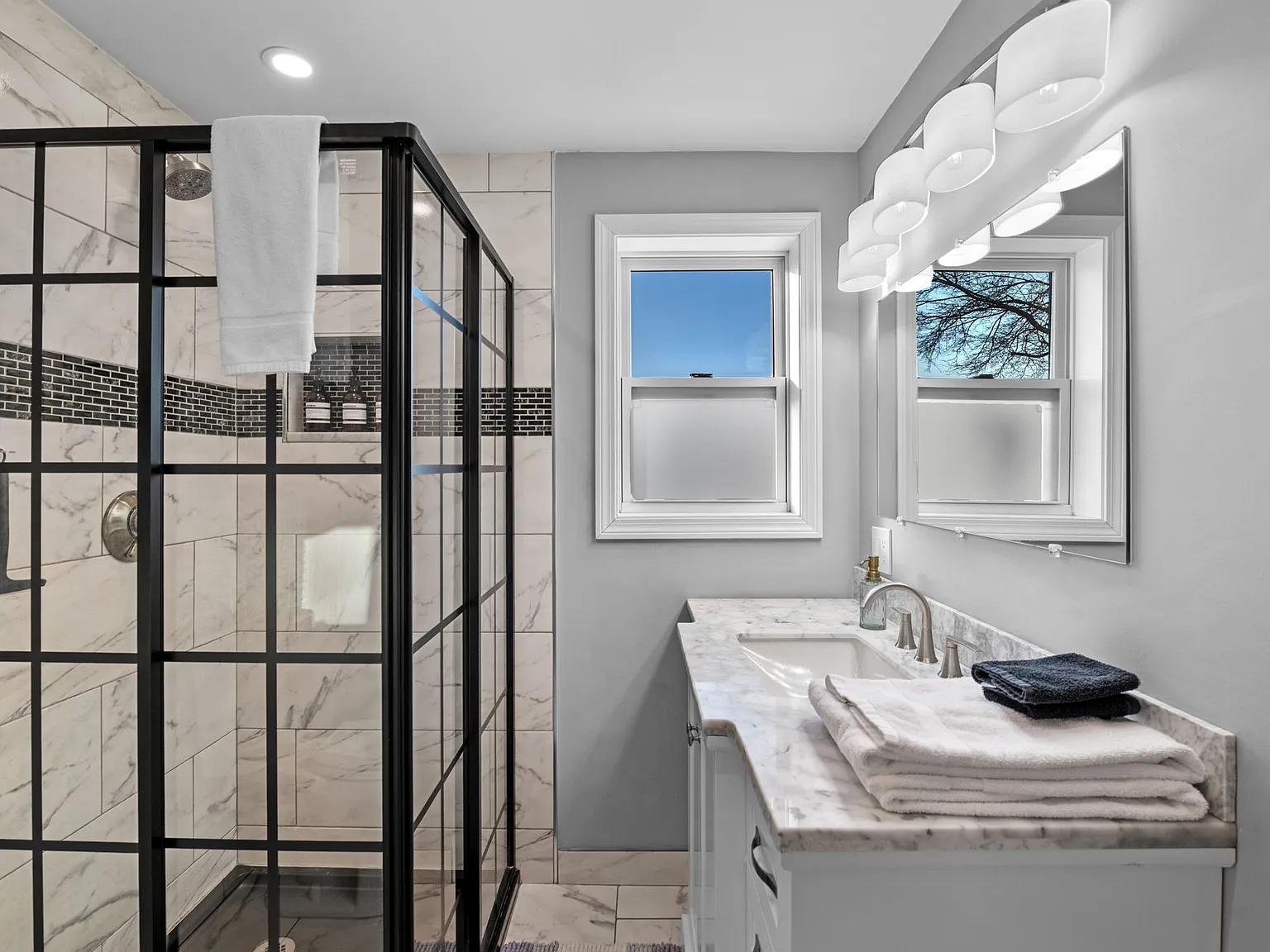 230 Lafayette St — Photo 3