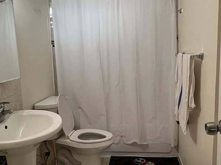 950 Euclid Ave #210 — Photo 10