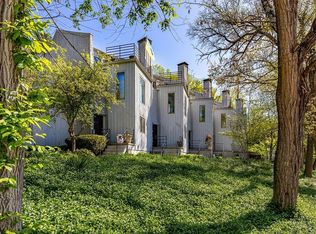 1758 William Howard Taft Rd, Cincinnati, OH 45206