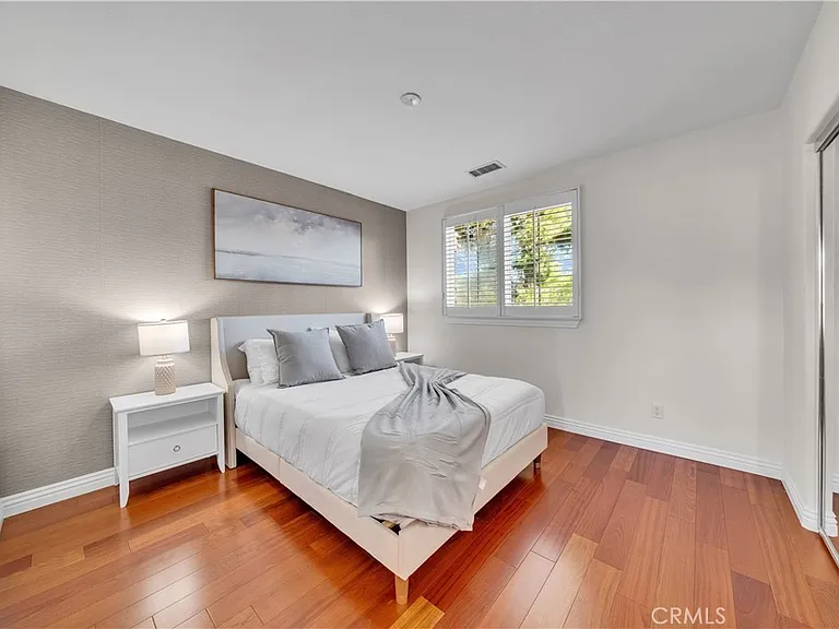 17 Riveroaks — Photo 13