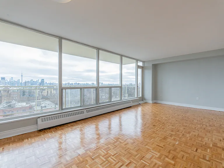 160 Balmoral Ave #906 — Photo 9