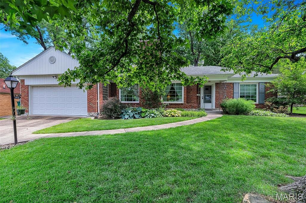 1416 Azalea Dr, Saint Louis, MO 63119 | Zillow
