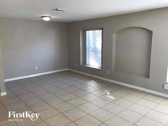 2nd image of 3107 E 25th Ave