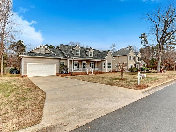 4th image of 700 Timbergate Dr