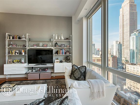 2nd image of 39-45 E 29th St Penthouse 1A