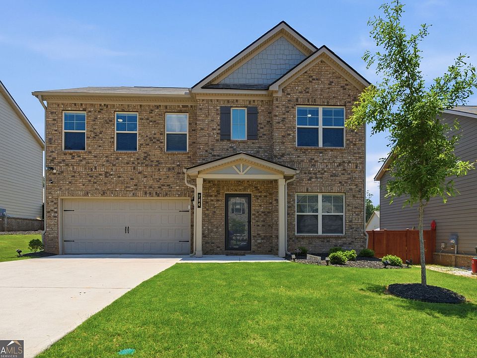1st image of 784 Lakehaven Ln
