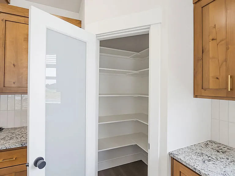 445 E River Ln — Photo 15