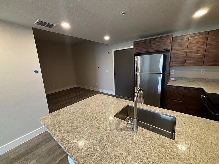 4424 S Texas Ave — Photo 13
