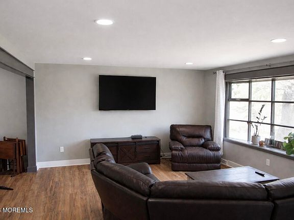 2nd image of 172 Hawkin Road