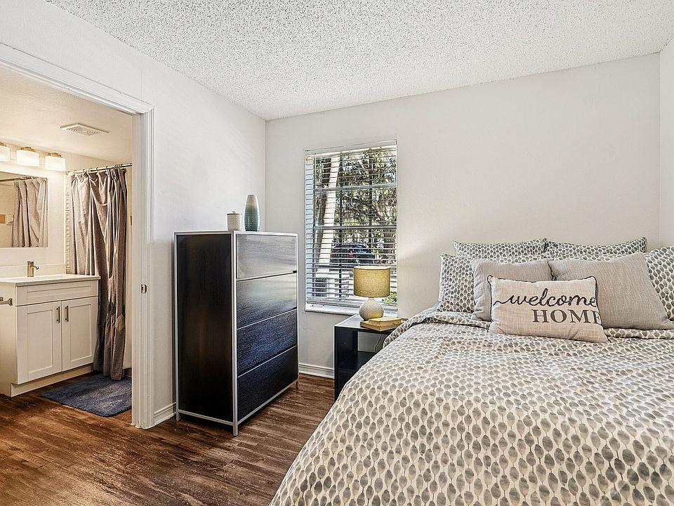 21-web-or-mls-SW 27th St-S1212-021