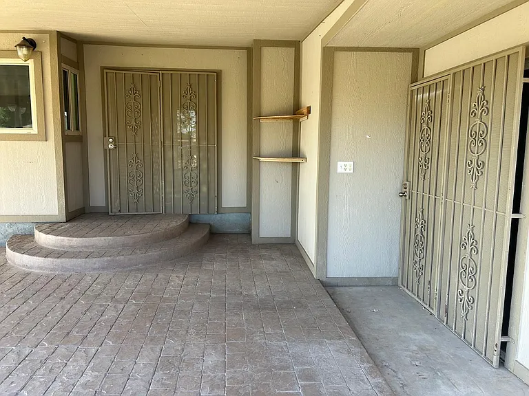 6916 W Georgia Ave — Photo 25