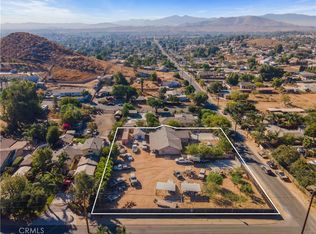 5376 Beach St, Riverside, CA 92509