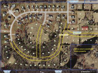 SE Croco Rd, Topeka, KS 66609