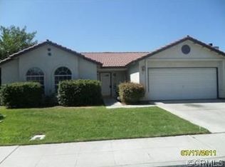 714 Gamay Ave, Madera, CA 93637