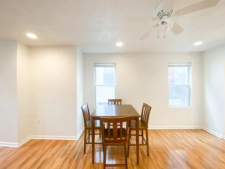 2353 Tilbury Ave — Photo 4