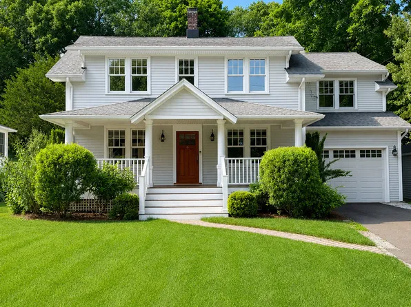 4 Raymond Pl, Westport, CT 06880
