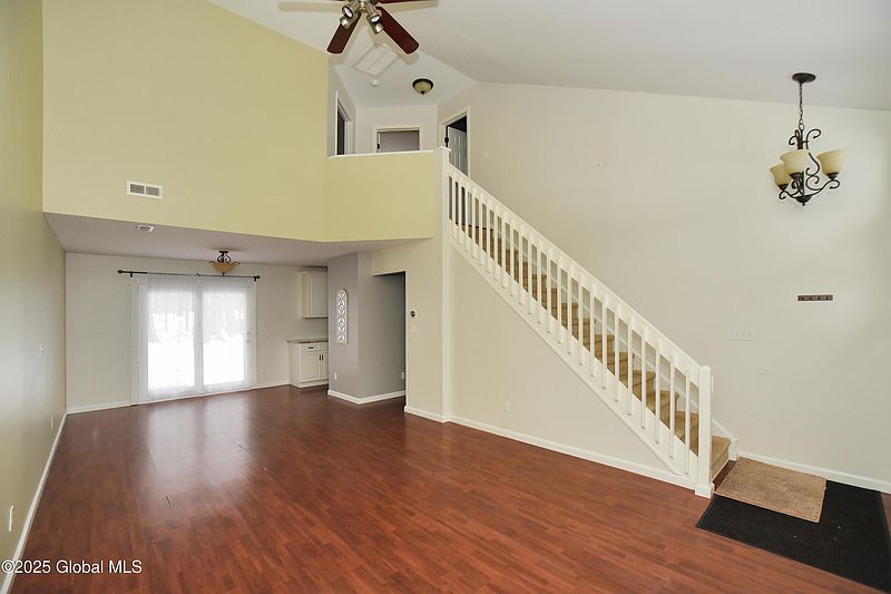 4th image of 30 Green Meadow Drive