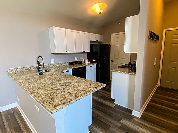 4th image of 1545 W Crystal Rock Ct Unit 3C