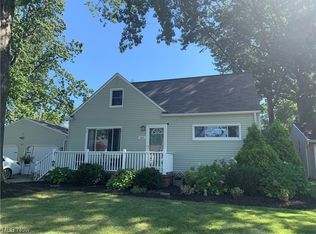 165 Berkshire Rd, Avon Lake, OH 44012