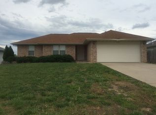 3769 W Ridgeway St, Springfield, MO 65807