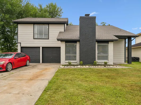 10803 Sageriver Dr, Houston, TX 77089