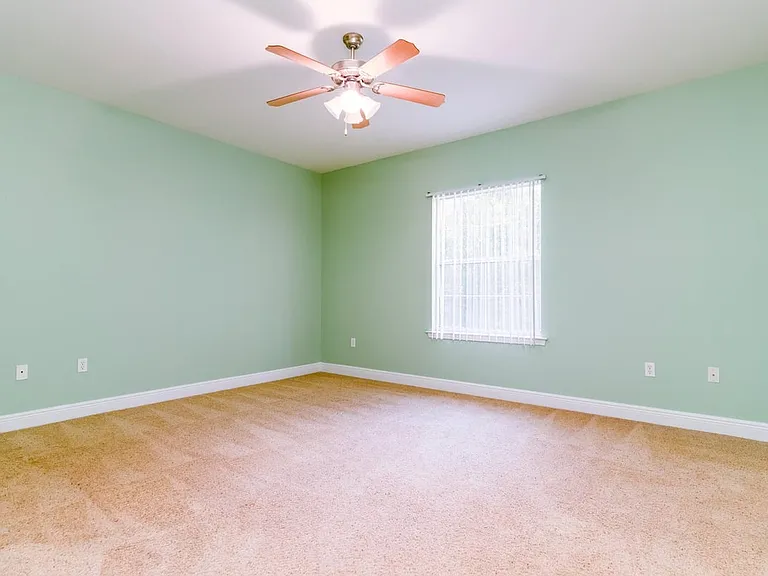 827 Fairview Dr #3 — Photo 13
