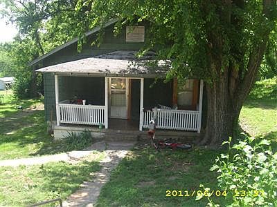 2nd image of 607 Keith St