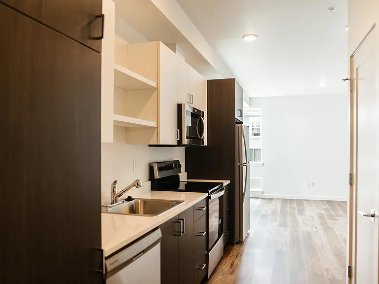 7448 N Saint Louis Ave #101 — Photo 4
