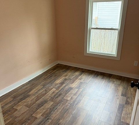 4th image of 1617 Glenwood Ave