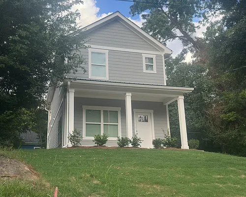 229 Vine St Photo 1