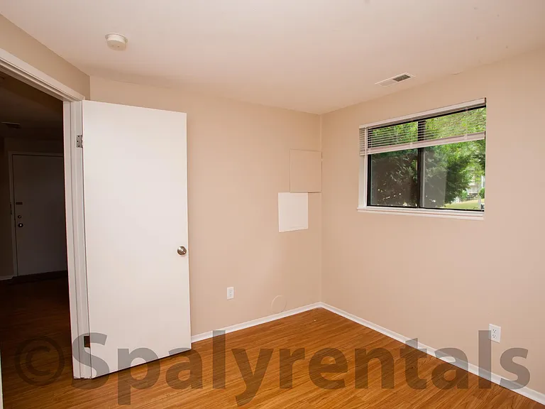 2136 Winewood Ave — Photo 20