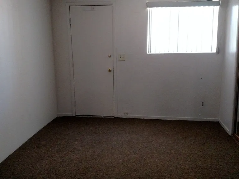 713 W Monroe Ave #MAIN HOUSE — Photo 18