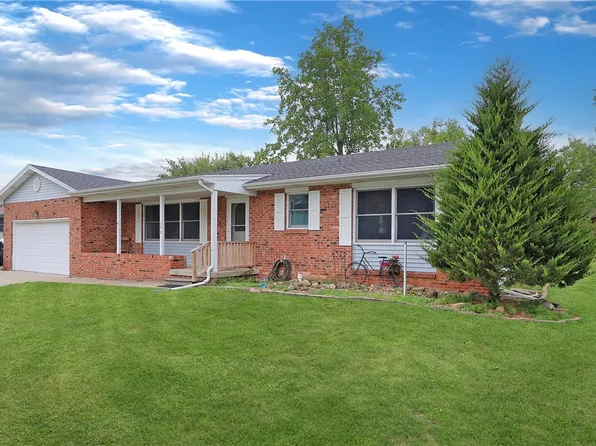 1145 Rosewood Dr, Mt Zion, IL 62549