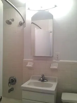 Rented by City Connections Realty | media 8
