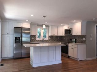 14 Seaview Rd, Bourne, MA 02532