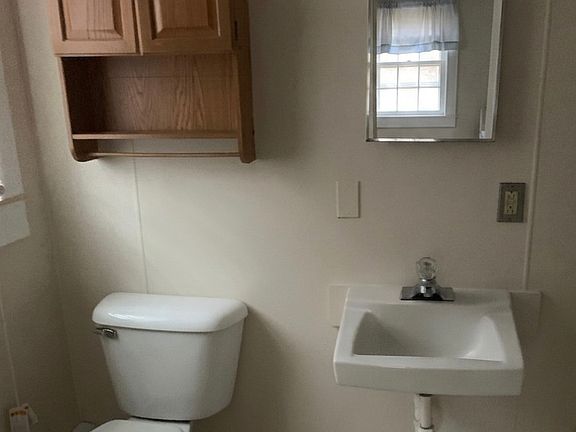 4th image of 141 Main St #4