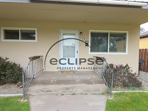 729 3rd St Photo 1