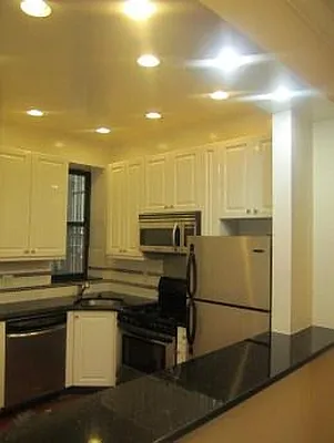 Rented by CitySites Real Estate Group | media 17