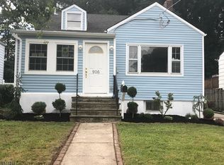 916 Lakeside Pl, Union, NJ 07083
