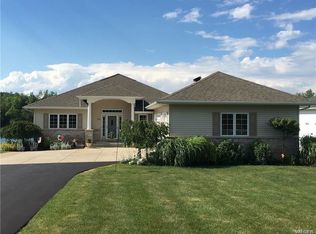 282 Pavement Rd, Lancaster, NY 14086