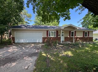 1530 S John Ave, Springfield, MO 65804