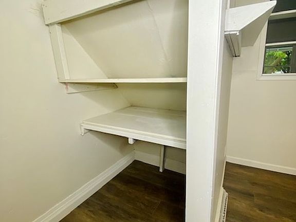 5th image of 36-38 W Bank St #36