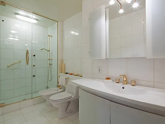 Sold by Sotheby's International Realty | media 19