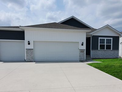 2701 Brook View Dr, Des Moines, IA, 50317