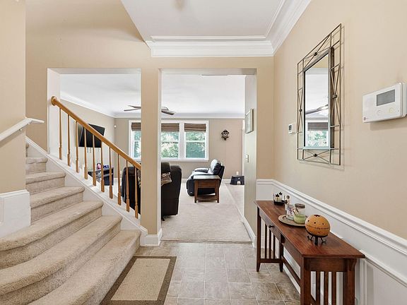 3rd image of 508 Ravenstone Ln