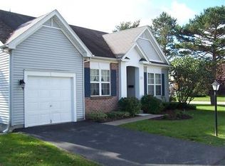 201 Twin Pines Ct, Greece, NY 14616